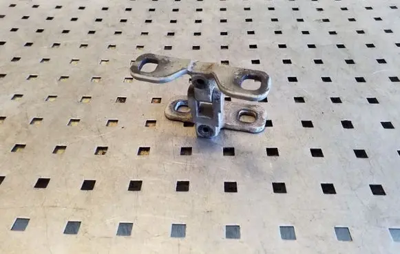BMW X5 E53 Tailgate/trunk/boot hinge