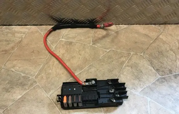 Mercedes-Benz ML W164 Fuse module 1394841