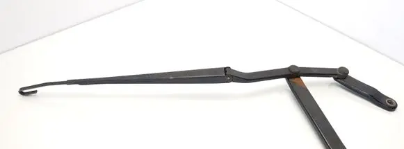 Nissan Almera Tino Front wiper blade arm