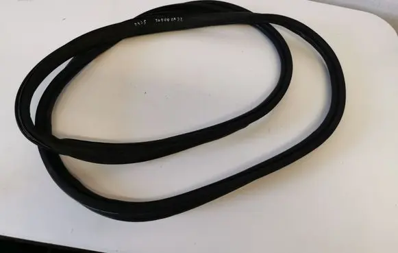 Volvo XC60 Trunk rubber seal (body) 31424369