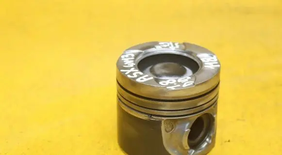 Mitsubishi ASX Piston 4N13