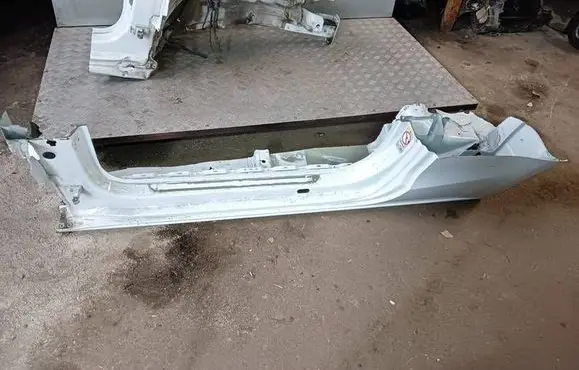 Front quarter panel