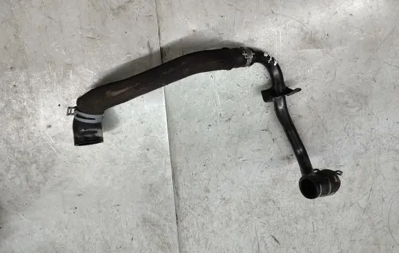 Volkswagen Touareg II Engine coolant pipe/hose 059108221T 059103493A