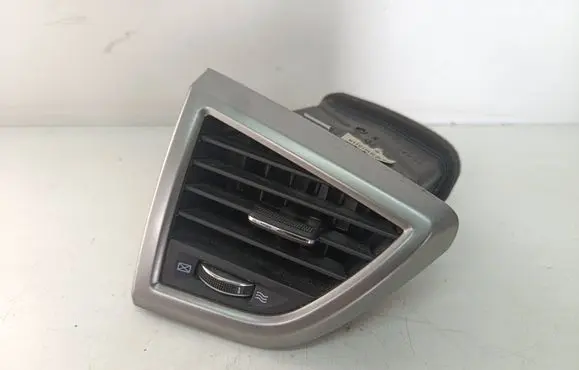 Hyundai Veloster Dash center air vent grill 974802V000