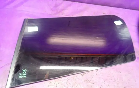 Chrysler Challenger Rear side window
