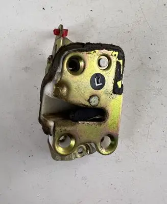 Opel Frontera A Tailgate lock latch 