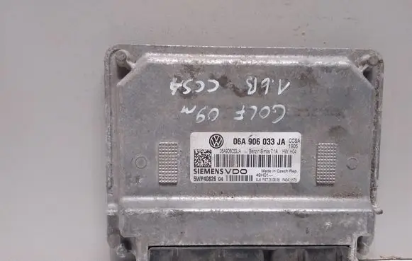 Volkswagen Golf VI Engine control unit/module 06A906033JA 5WP40826