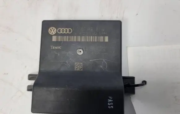 Audi A8 S8 D3 4E Gateway control module 4L0907468B GATEWAY