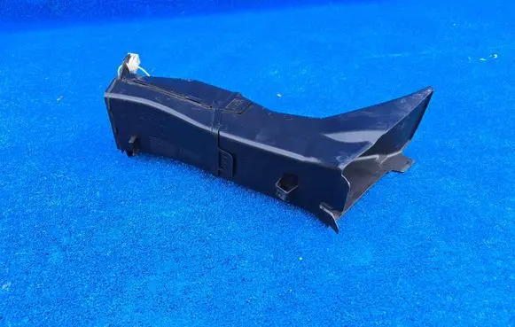 BMW X3 G01 Intercooler air guide/duct channel 7400003 7400005