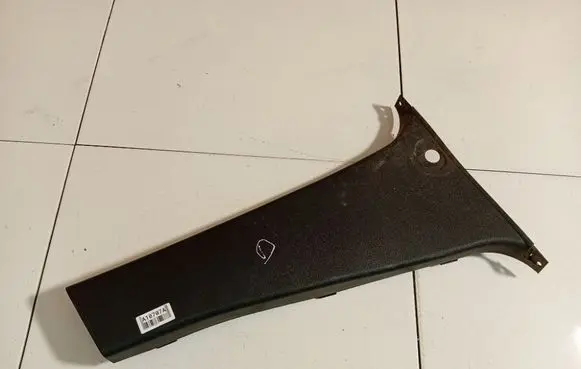 (B) pillar trim (top)