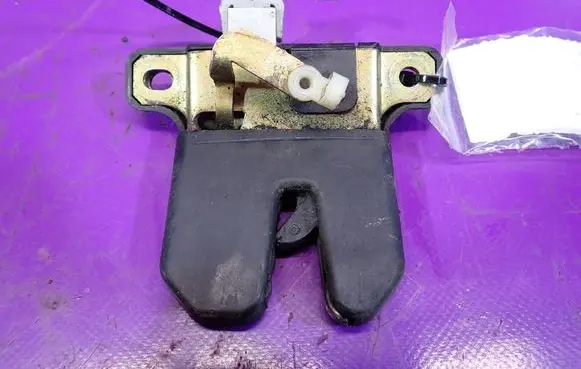 Tailgate/trunk/boot lock/catch/latch
