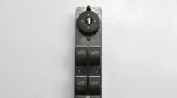 Ford Focus Electric window control switch