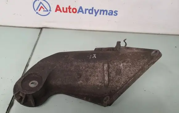 BMW X5 E53 Engine mounting bracket 6761565 22116761565