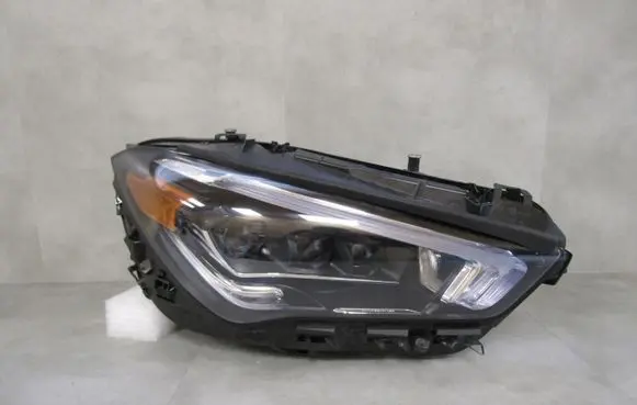 Mercedes-Benz CLA C118 X118 Headlight/headlamp A1189067401