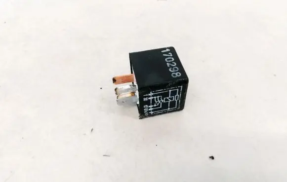 Audi A4 S4 B5 8D Other relay 443951253AA 899574000