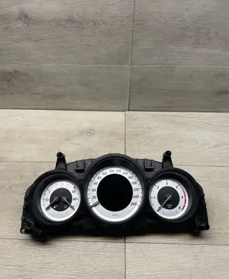 Mercedes-Benz C W204 Speedometer (instrument cluster) A2C33221600 A2049004108 2049018903
