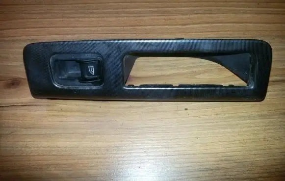 Volvo V50 Electric window control switch 30773217