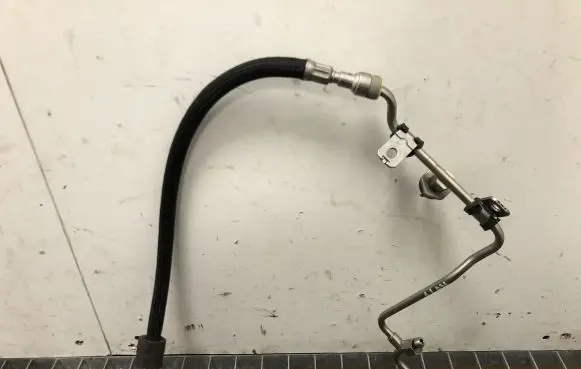 BMW M4 F82 F83 Fuel line pipe 0261230349