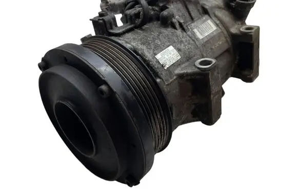 Toyota RAV 4 (XA30) Air conditioning (A/C) compressor (pump) 4472602932 07M00793 6SEU14C