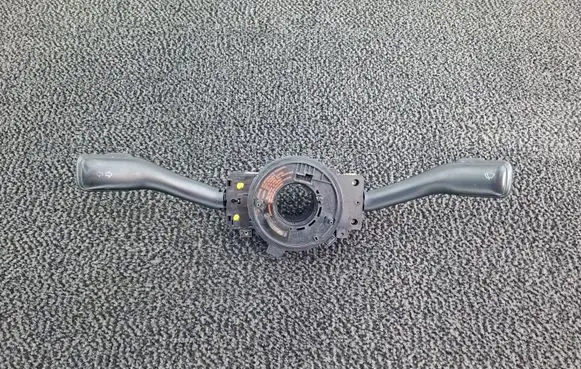 Volkswagen PASSAT B5 Wiper turn signal indicator stalk/switch 8L0953513 202705 307996