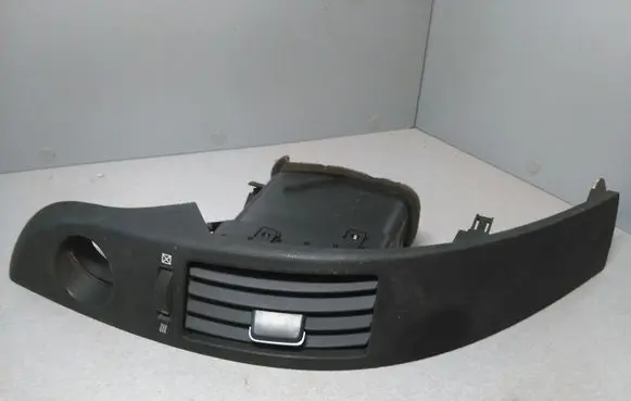 Toyota Corolla Verso AR10 Dash center air vent grill 5567064010 6556434010