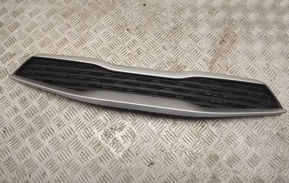 KIA Stonic Front bumper upper radiator grill 86351H8400