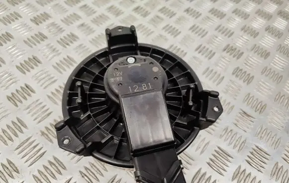 Toyota Verso-S Heater fan/blower 1281