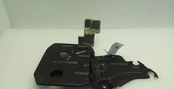 Nissan Juke I F15 Battery tray 