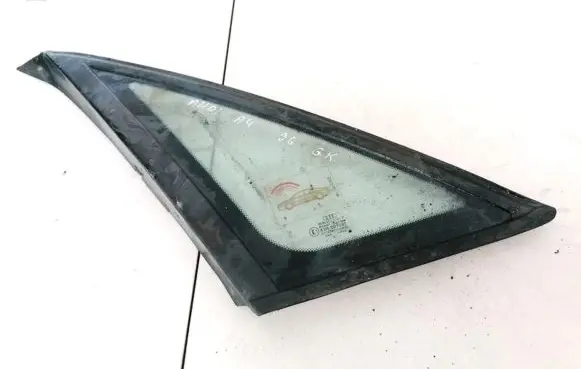 Audi A4 S4 B5 8D Rear side window