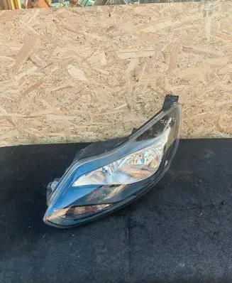 Ford Focus Headlight/headlamp