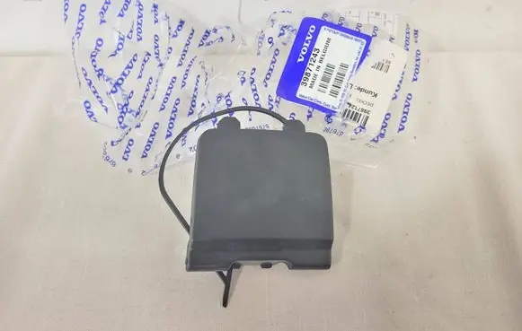 Volvo XC90 Front tow hook cap/cover 30698131 BP3ED