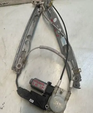 Renault Megane II Front door window regulator with motor 321123