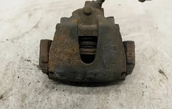 Ford C-MAX I Front brake caliper
