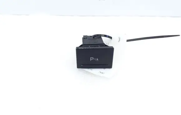 Volkswagen Touareg I Parking (PDC) sensor switch 7L6919281