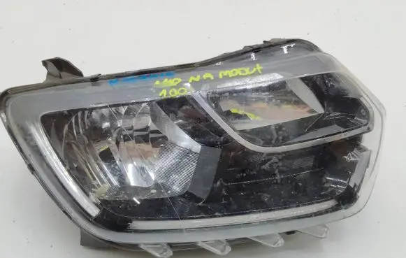 Dacia Duster II Headlight/headlamp 260101133R