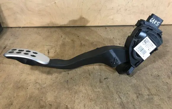 Citroen DS3 Accelerator throttle pedal 9671434180 6PV00994947