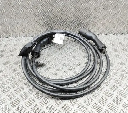 Volvo C40 Electric car charging cable 32324392