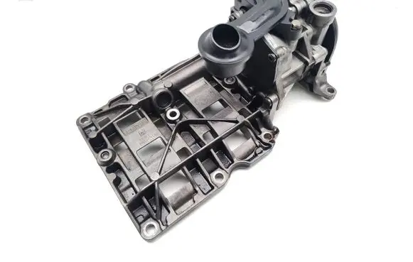 BMW 3 E90 E91 Oil pump 7810773 7810823