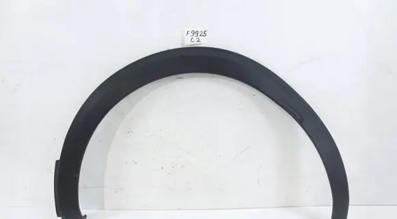 Peugeot 3008 I Rear arch trim 9825289177