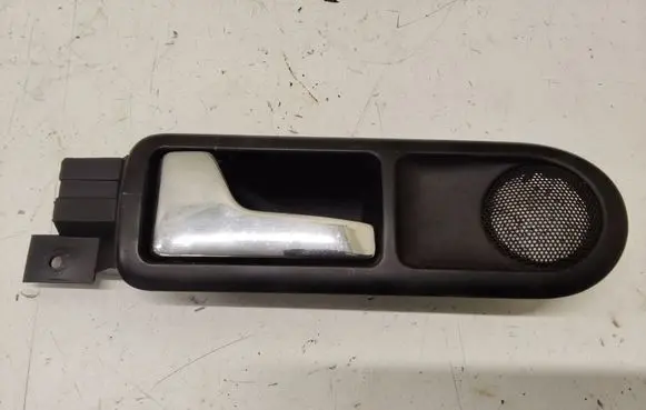 Volkswagen PASSAT B5 Rear door interior handle 3B0839113
