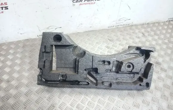 Volkswagen PASSAT B7 Tool box 3C5012115D