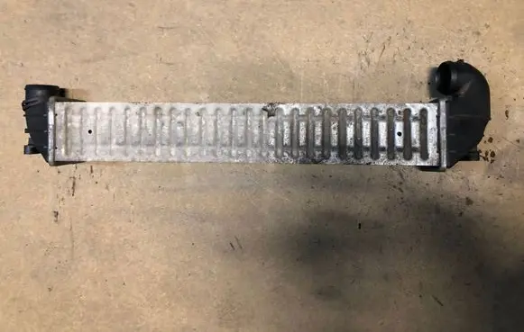 Volkswagen Sharan Intercooler air channel guide 7M3145805
