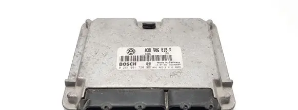 Volkswagen PASSAT B5 Engine control unit/module 038906018P
