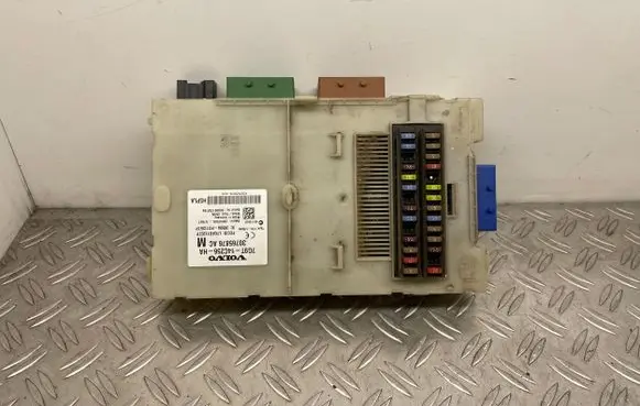 Volvo S80 Comfort/convenience module 7G9T14C256HA 30765876AC