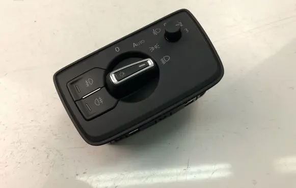Volkswagen PASSAT B8 Light switch 3G0941633