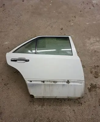 Mercedes-Benz E W124 Front door