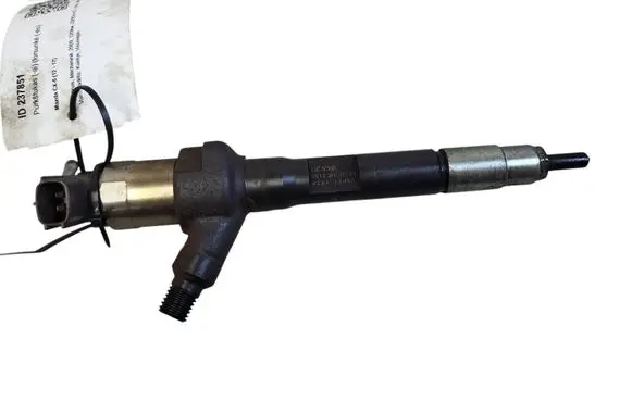 Fuel injector