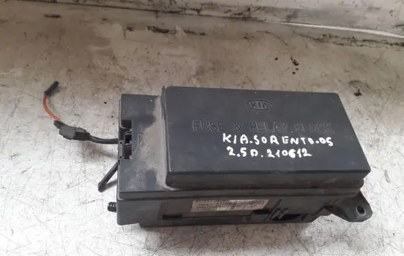 KIA Sorento Fuse box set 91160