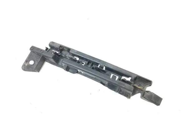 Renault Laguna III Front bumper mounting bracket 622215431R