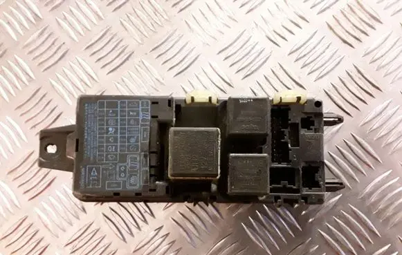 Mitsubishi Space Star Fuse module MB953353
